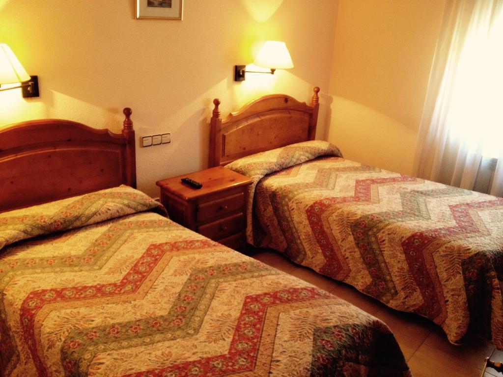 Hostal Nicolás Medinaceli Camera foto